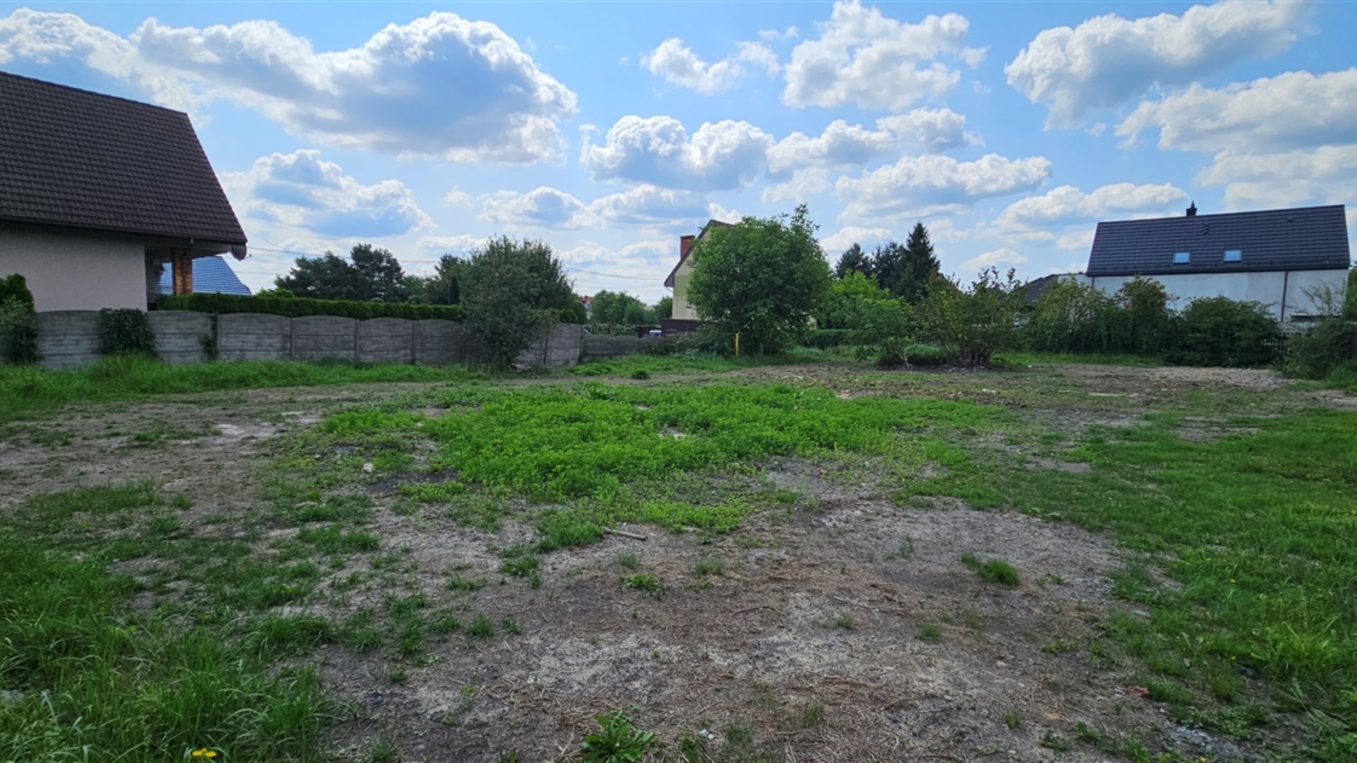 Działka na sprzedaż